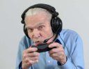 anziani-e-videogame-1335857.jpg
